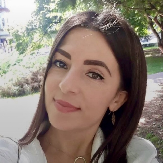 Testimonials.testimonial2.author